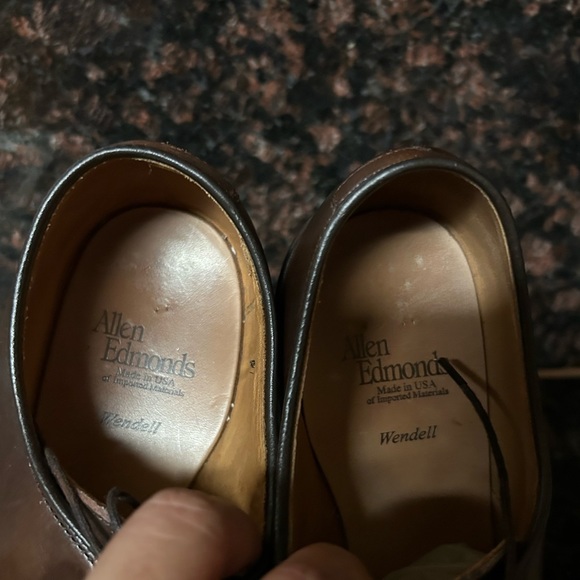Allen Edmonds Wendell Dress Shoes Derby Brogue Made in the USA size 8 main image 5